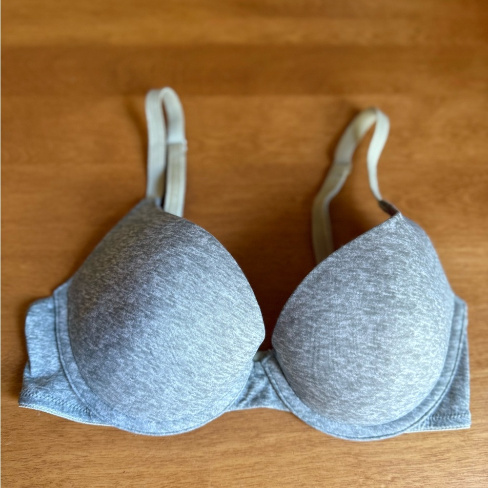 PINK Victoria's Secret Light Gray Bra 32C
